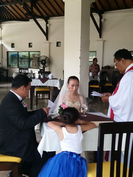 rumah makan janur